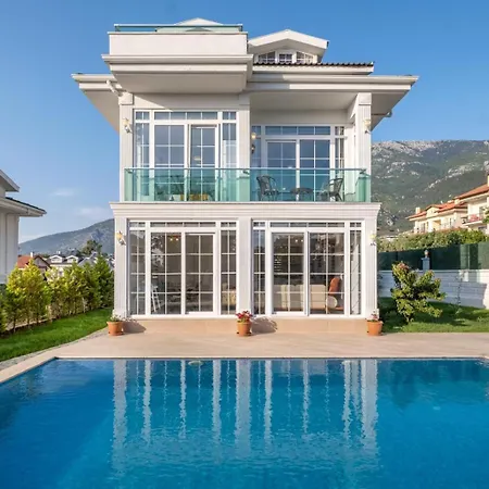 Проживание в семье Oludeniz With Private Pool *