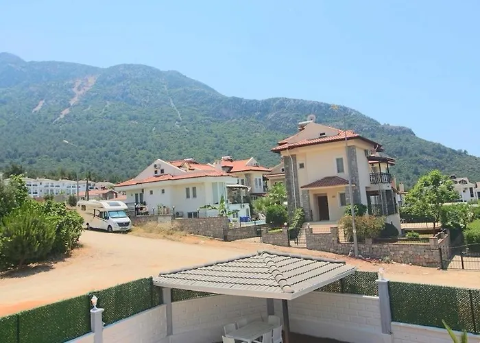 Oludeniz With Private Pool בית אירוח